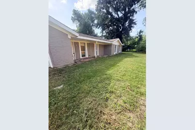 8127 Richland Drive, Houston, TX 77028 - Photo 17