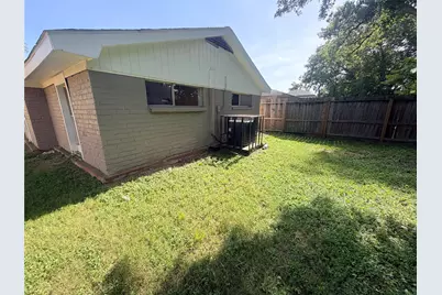 8127 Richland Drive, Houston, TX 77028 - Photo 21