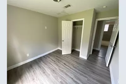 8127 Richland Drive, Houston, TX 77028 - Photo 11