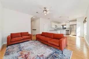 826 E 40th St, Houston, TX 77022 - Photo 7