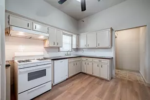 1216 Campbell St, Houston, TX 77009 - Photo 23