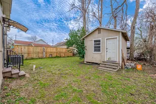 1216 Campbell St, Houston, TX 77009 - Photo 27