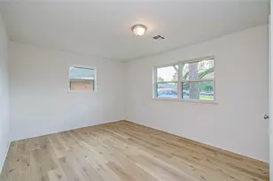 7510 Troulon Dr, Houston, TX 77074 - Photo 5