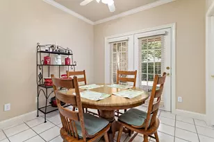21 Sandelwood Trl Trail, Beaumont, TX 77706 - Photo 17