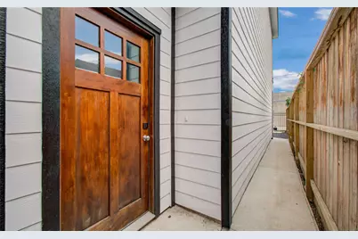 119 E 38th Street, Houston, TX 77018 - Photo 9