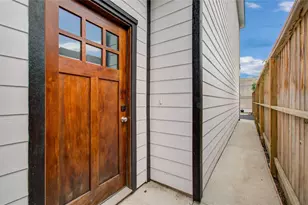 119 E 38th St, Houston, TX 77018 - Photo 9