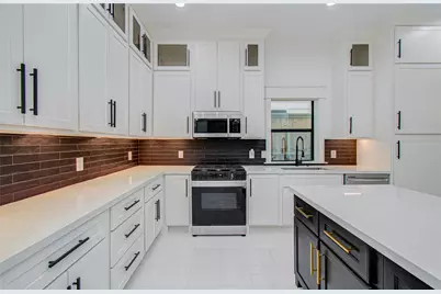119 E 38th Street, Houston, TX 77018 - Photo 3