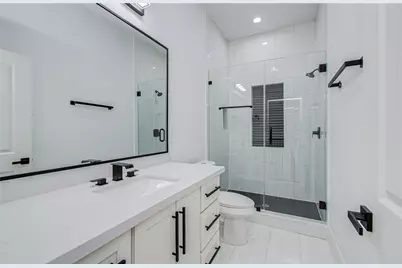 119 E 38th Street, Houston, TX 77018 - Photo 25