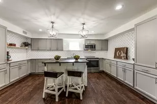 2120 Ave R, Huntsville, TX 77340 - Photo 9