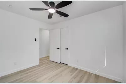 1888 Saxony Lane, Houston, TX 77058 - Photo 21