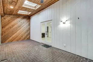 1888 Saxony Ln, Houston, TX 77058 - Photo 29