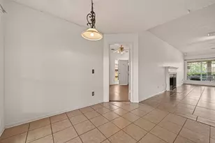 10023 Cabin Creek Dr, Houston, TX 77064 - Photo 7