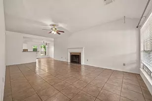 10023 Cabin Creek Dr, Houston, TX 77064 - Photo 5