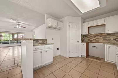 10023 Cabin Creek Drive, Houston, TX 77064 - Photo 9