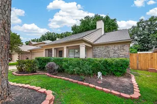 10023 Cabin Creek Dr, Houston, TX 77064 - Photo 3