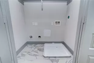 837 S Victory Dr, Houston, TX 77088 - Photo 35