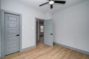 837 S Victory Dr, Houston, TX 77088 - Photo 19