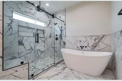 837 S Victory Drive, Houston, TX 77088 - Photo 27