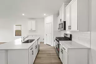 247 Golden Eagle Blvd, New Waverly, TX 77358 - Photo 5