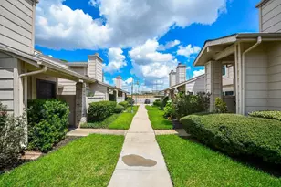 13038 Leader St, Houston, TX 77072 - Photo 3