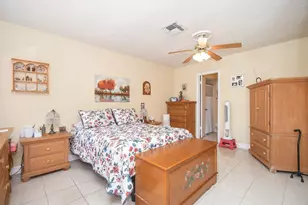 13038 Leader St, Houston, TX 77072 - Photo 15