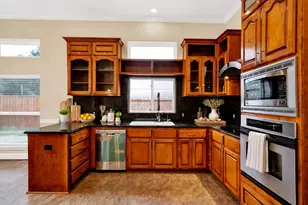 4317 Willowbend Blvd, Houston, TX 77035 - Photo 9