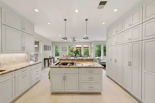 1226 Heathwood Dr, Houston, TX 77077 - Photo 11