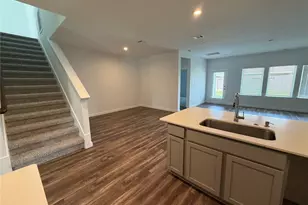 8031 Milam Ln, Rosharon, TX 77583 - Photo 13