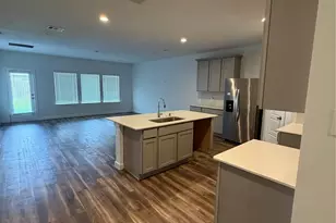 8031 Milam Ln, Rosharon, TX 77583 - Photo 9