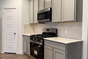8031 Milam Ln, Rosharon, TX 77583 - Photo 5