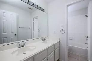 107 N Sunny Slope Cir, The Woodlands, TX 77381 - Photo 23