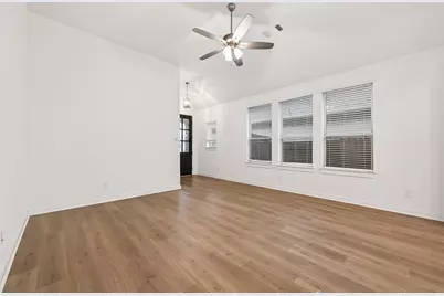 213 Trapper Creek Drive, Conroe, TX 77304 - Photo 7