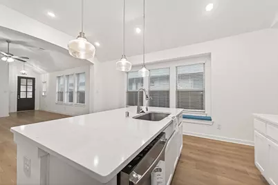 213 Trapper Creek Drive, Conroe, TX 77304 - Photo 19