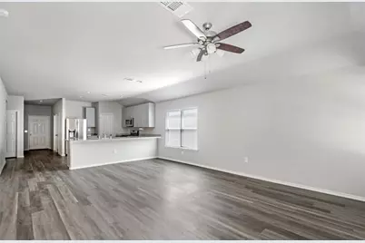 10031 Spring Creek Road, Cleveland, TX 77327 - Photo 9