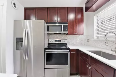 7900 Westheimer Road #147, Houston, TX 77063 - Photo 11