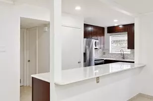 7900 Westheimer Rd, Houston, TX 77063 - Photo 1