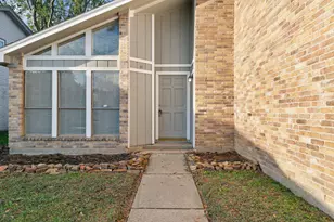 10530 Rippling Fields Dr, Houston, TX 77064 - Photo 3