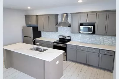 8203 Oak Knoll Lane #B, Houston, TX 77028 - Photo 3