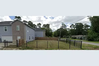 8203 Oak Knoll Lane #B, Houston, TX 77028 - Photo 1