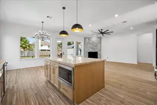 1413 Cottage Cove Ct, Seabrook, TX 77586 - Photo 11