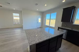 140 Overhill Dr, Huntsville, TX 77320 - Photo 11