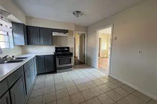 8719 Tilgham St, Houston, TX 77029 - Photo 5