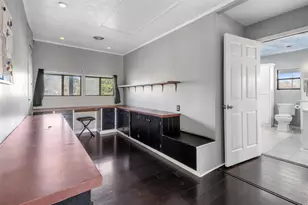 374 Harbor View Dr, Livingston, TX 77351 - Photo 11