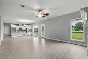 5000 Boreas Dr, Alvin, TX 77511 - Photo 3