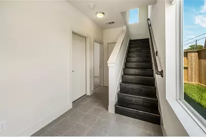 2102 Live Oak Street, Houston, TX 77003 - Photo 3
