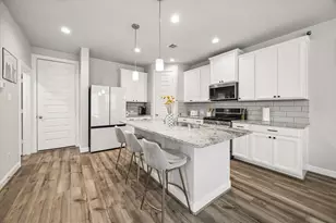 9808 Rugged Oaks Dr, Houston, TX 77080 - Photo 7