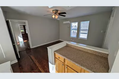 2409 Ridgewood Street, Houston, TX 77006 - Photo 3