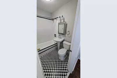 2409 Ridgewood Street, Houston, TX 77006 - Photo 9