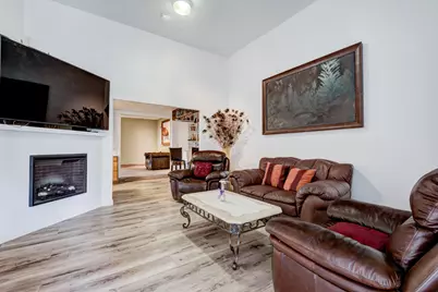 213 W Spreading Oak Drive, Houston, TX 77076 - Photo 5