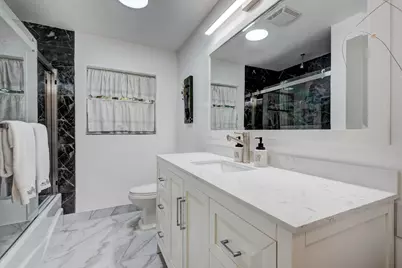 213 W Spreading Oak Drive, Houston, TX 77076 - Photo 23